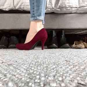 EUC Suede-look burgundy/wine coloured heels